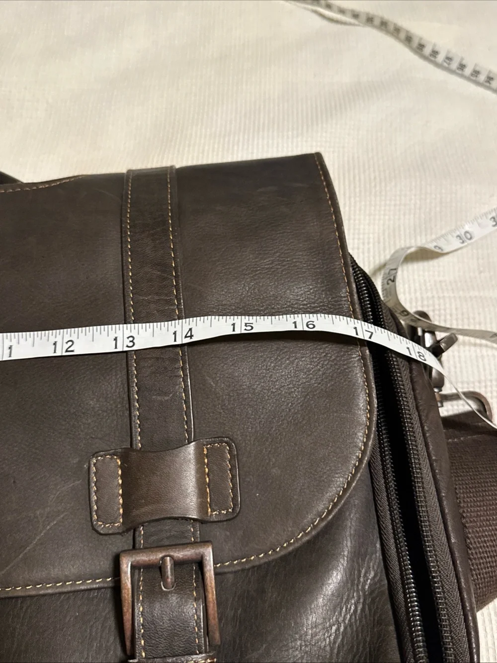 Kenneth Cole Reaction Dark Brown Leather Messenger Bag